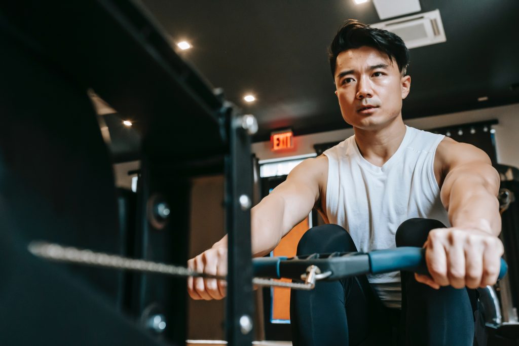 Gym,Rowing,Exercise,Men,Asian