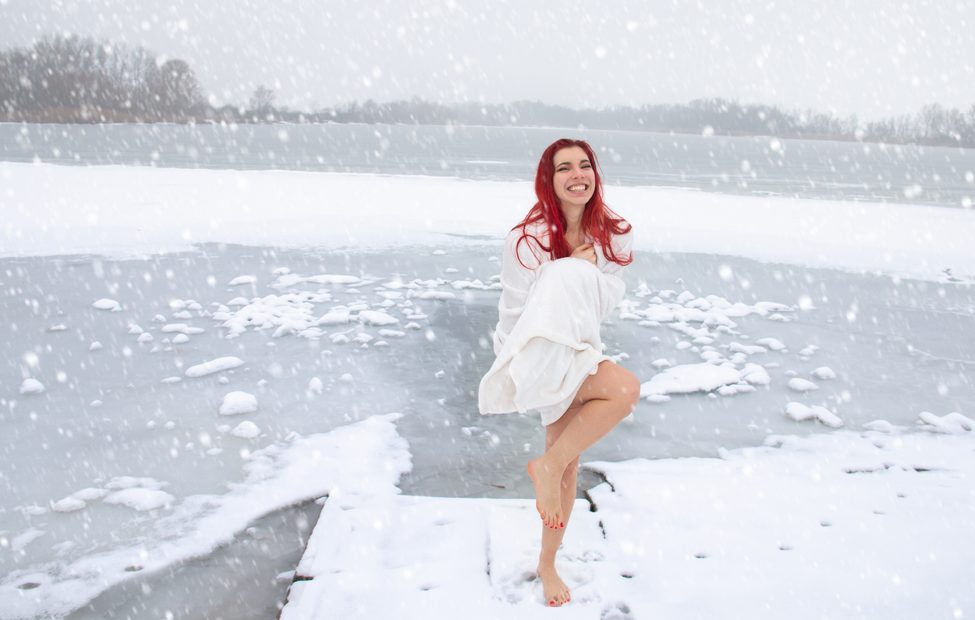 Winter,Swimming,And,Cold,Water,Immersion.,Pretty,Cheerful,Woman,Wrapped,Hot&Cold