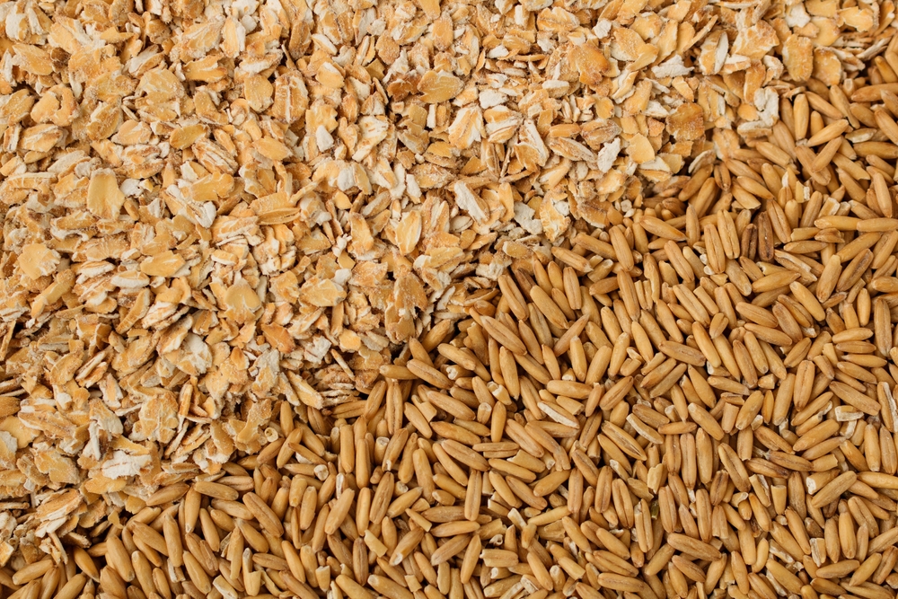 Oat,Grains,And,Oat,Flakes.,Raw,Dry,Organic,Whole,Grain